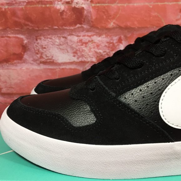 nike sb delta force vulc all black